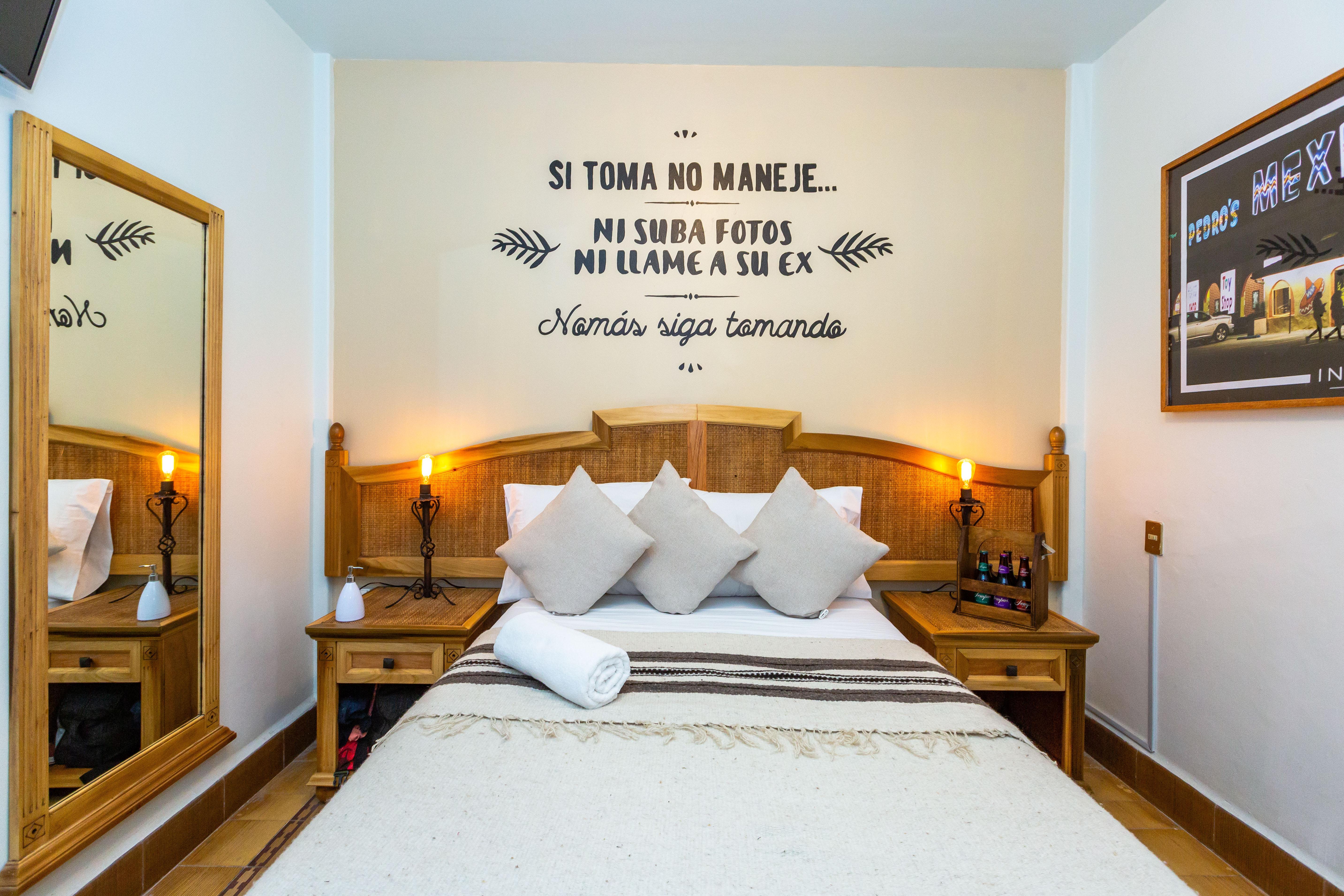 Mala Vecindad Beer Hotel Mexikóváros Kültér fotó