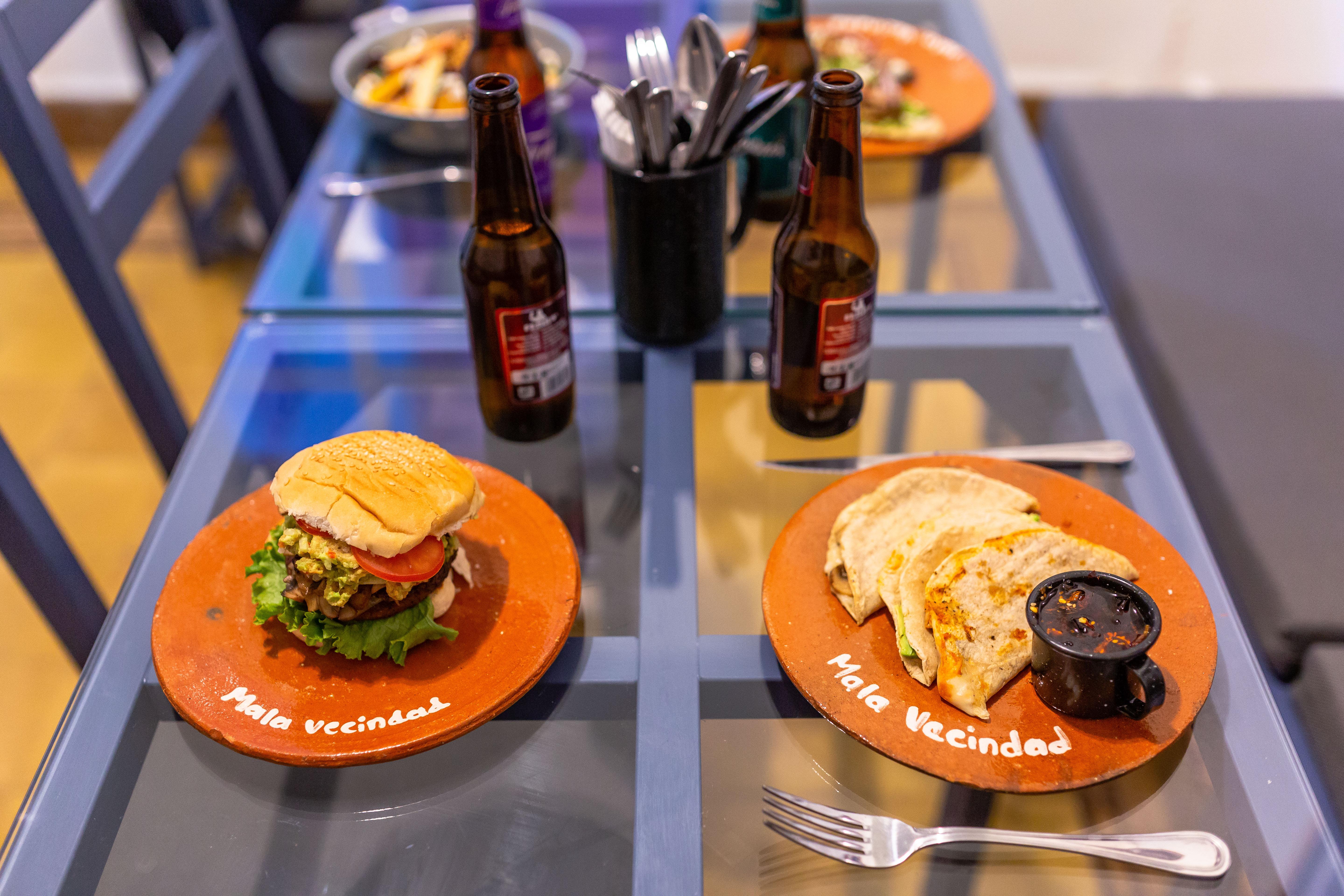 Mala Vecindad Beer Hotel Mexikóváros Kültér fotó