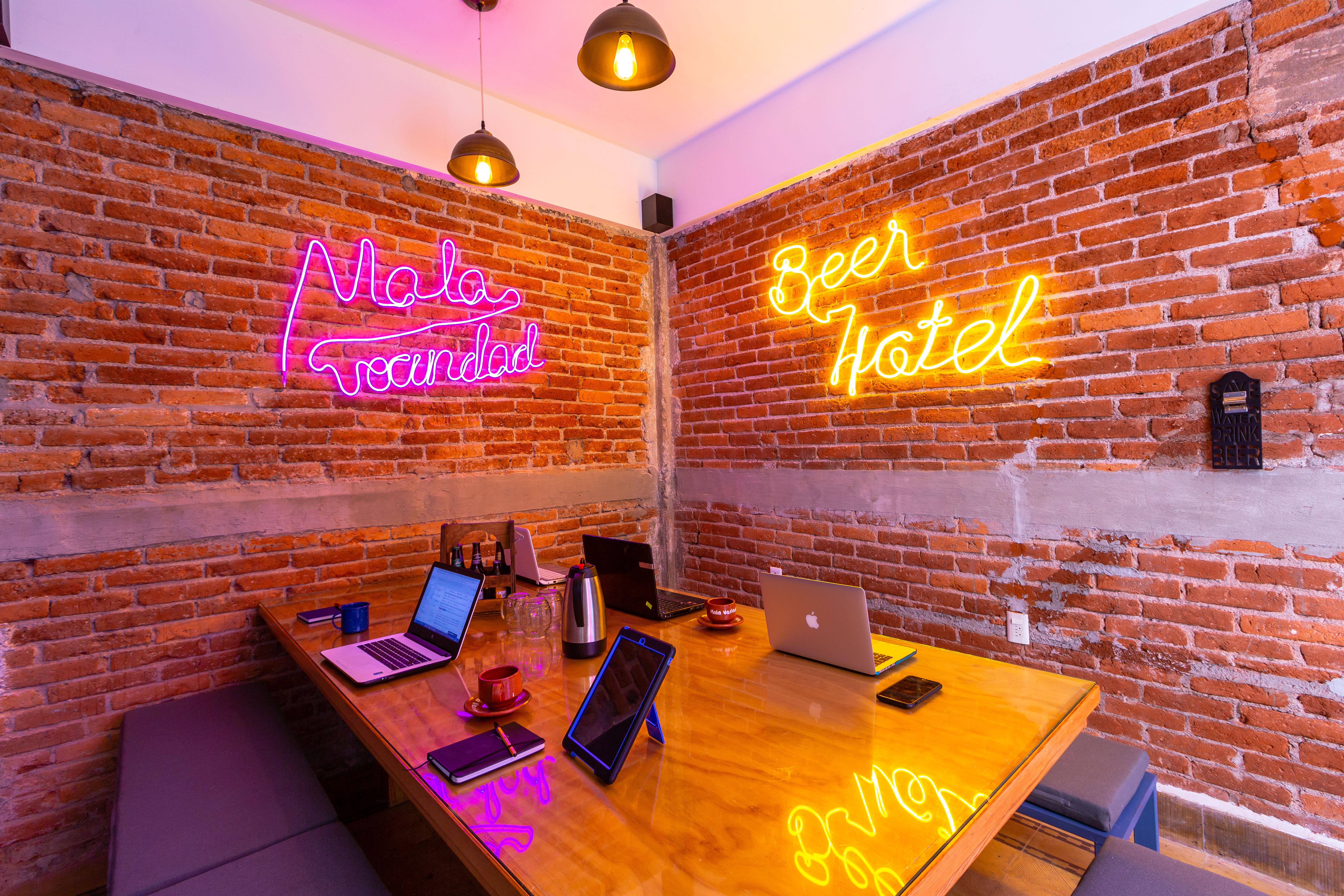 Mala Vecindad Beer Hotel Mexikóváros Kültér fotó